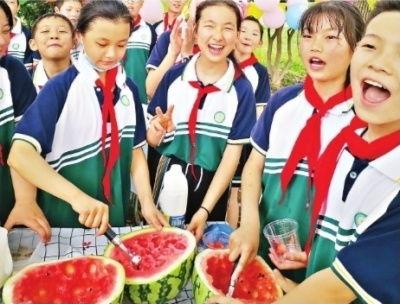 吃瓜比赛在学校,舌尖上的趣味竞技盛宴