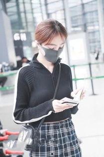 明星清冷的群像,冷艳光芒下的神秘魅力